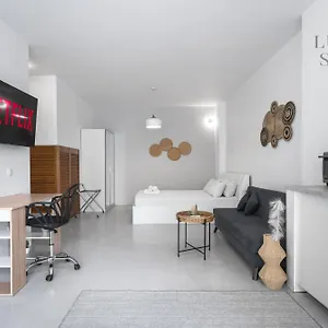 https://bohemian-the-luxury-suites.hotelschalkidiki.net