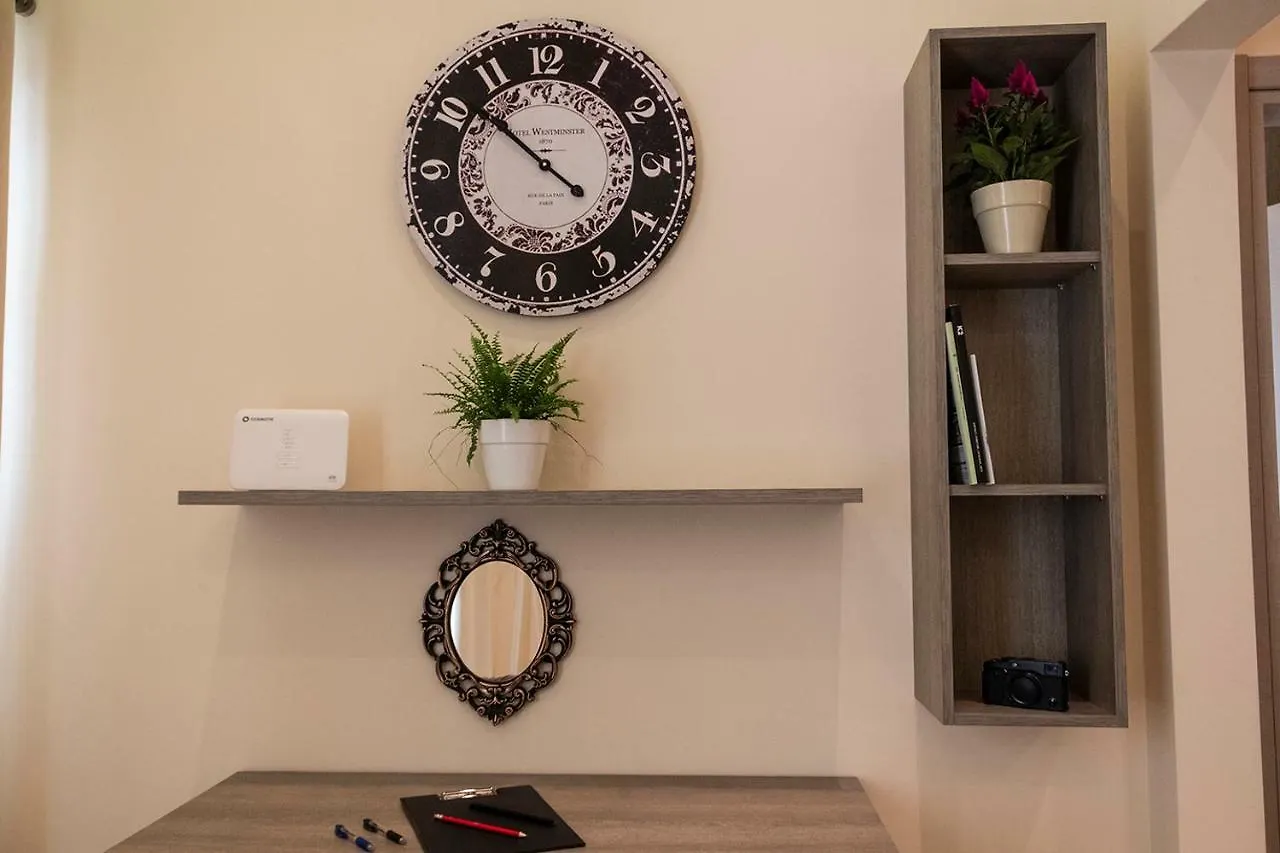 Apartment Dk Mini Suites A Thessaloniki Greece